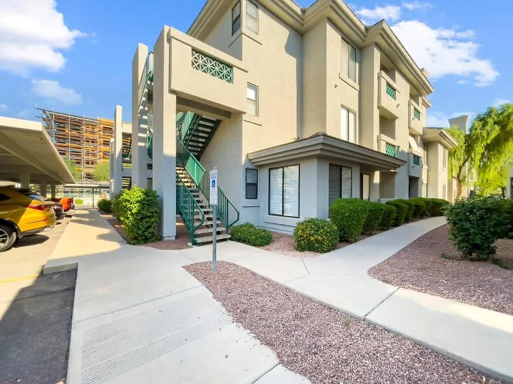 סקוטסדייל 2Br Cozysuites At Kierland Commons With Pool #01 דירה